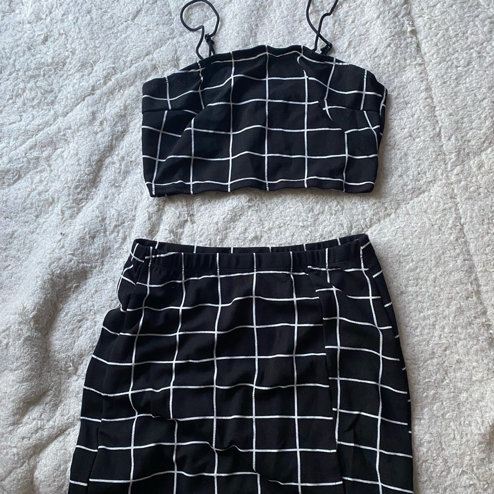 Black & White Skirt and top set 🖤